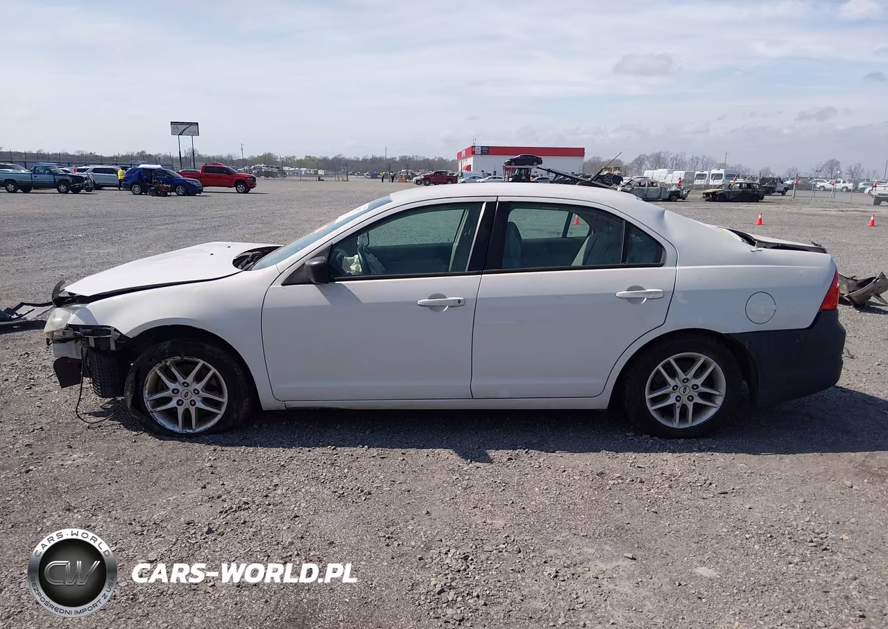 2011 Ford Fusion S VIN:3FAHP0GAXBR122239 - 15
