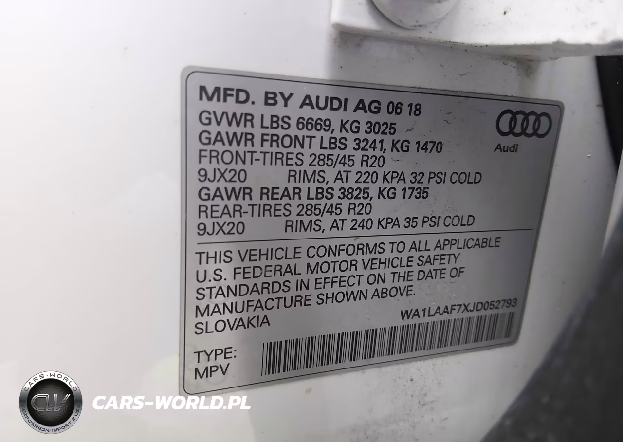 2018 Audi Q7 3.0T Premium VIN:WA1LAAF7XJD052793 - 9