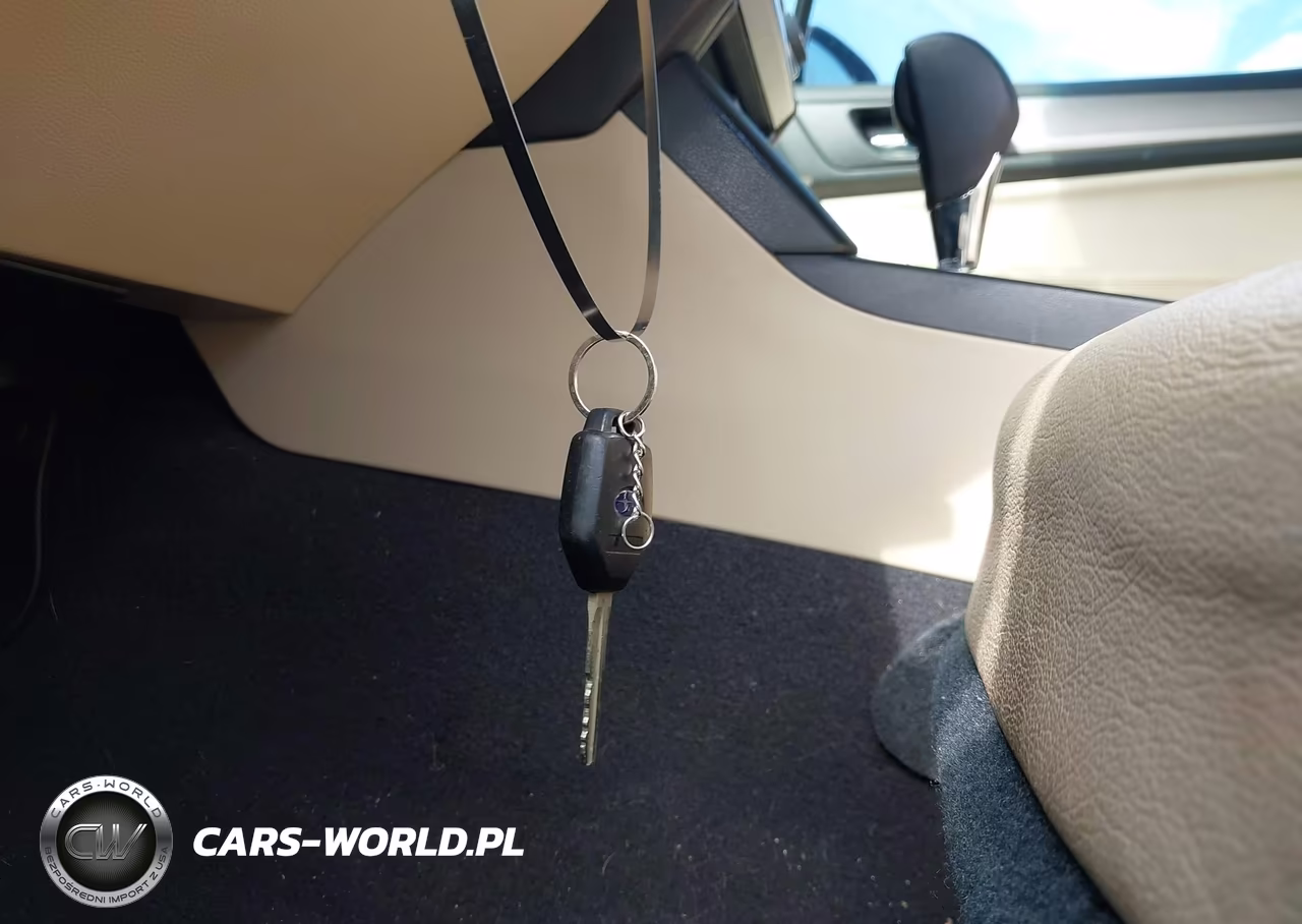 2016 Subaru Legacy 2.5I Premium VIN:4S3BNBH66G3042146 - 11