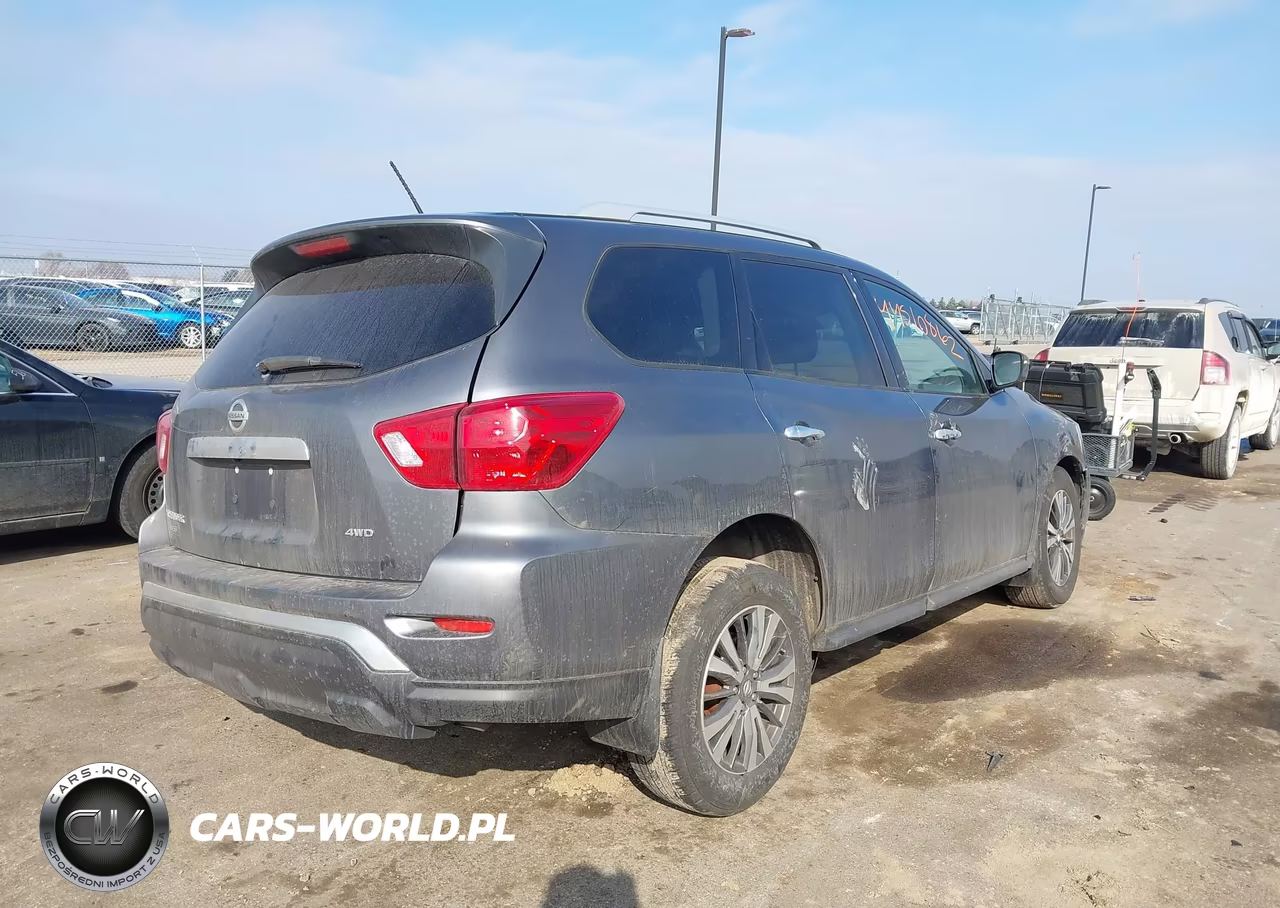 2018 Nissan Pathfinder S VIN:5N1DR2MM9JC653292 - 4