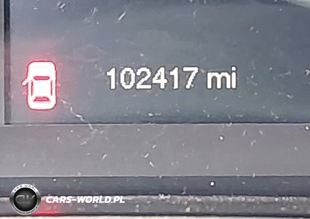 2017 Jeep Cherokee Latitude 4X4 VIN:1C4PJMCS2HD216162 - 15