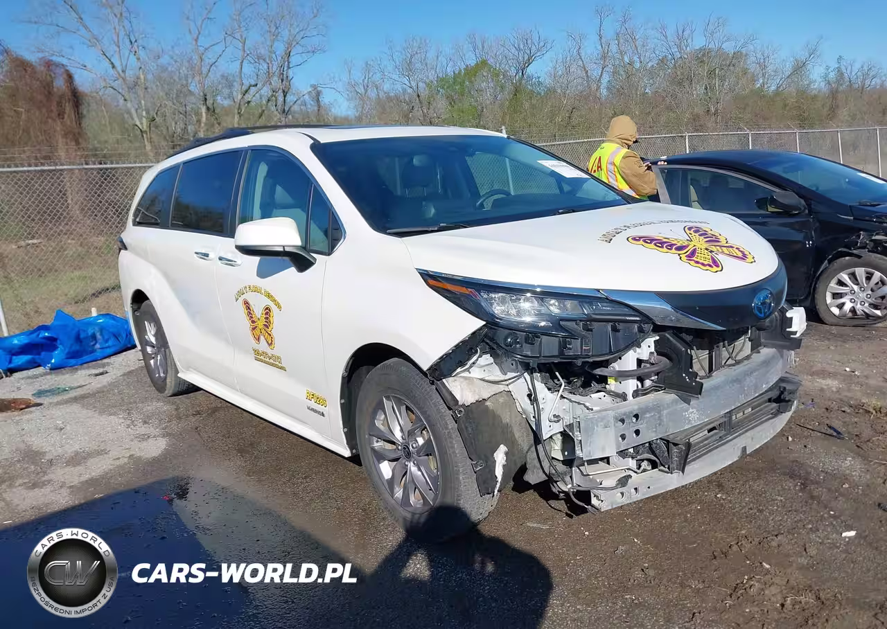 2021 Toyota Sienna Xle