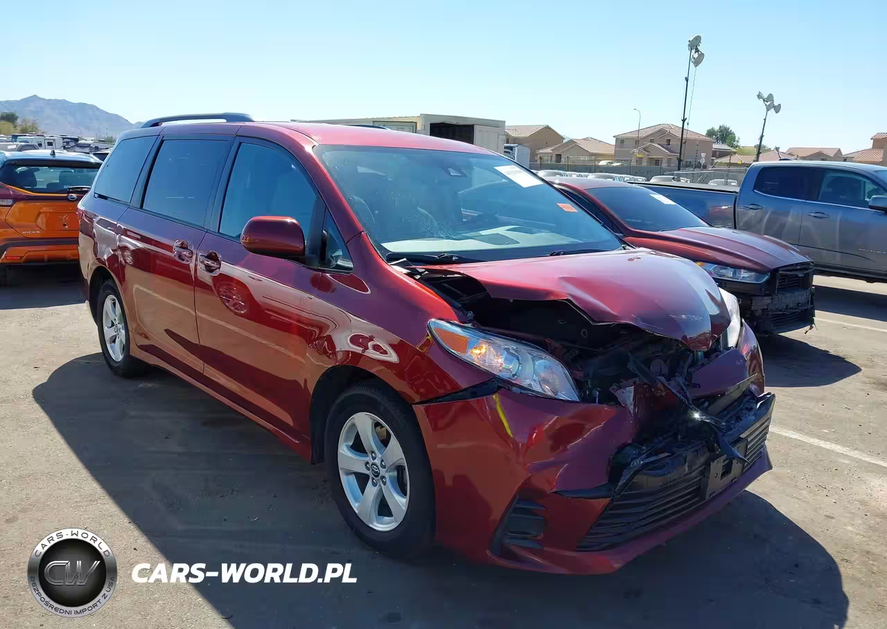 2019 Toyota Sienna Le 8 Passenger