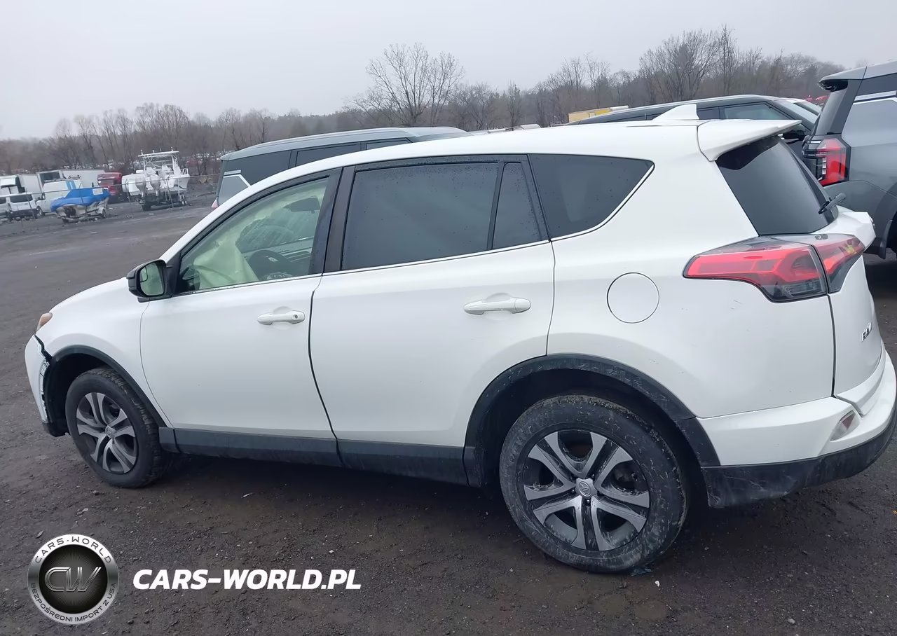2018 Toyota Rav4 Le VIN:JTMBFREV3JJ729329 - 14