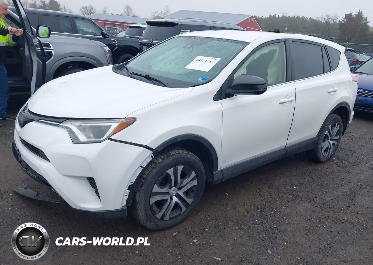 2018 Toyota Rav4 Le VIN:JTMBFREV3JJ729329 - 2