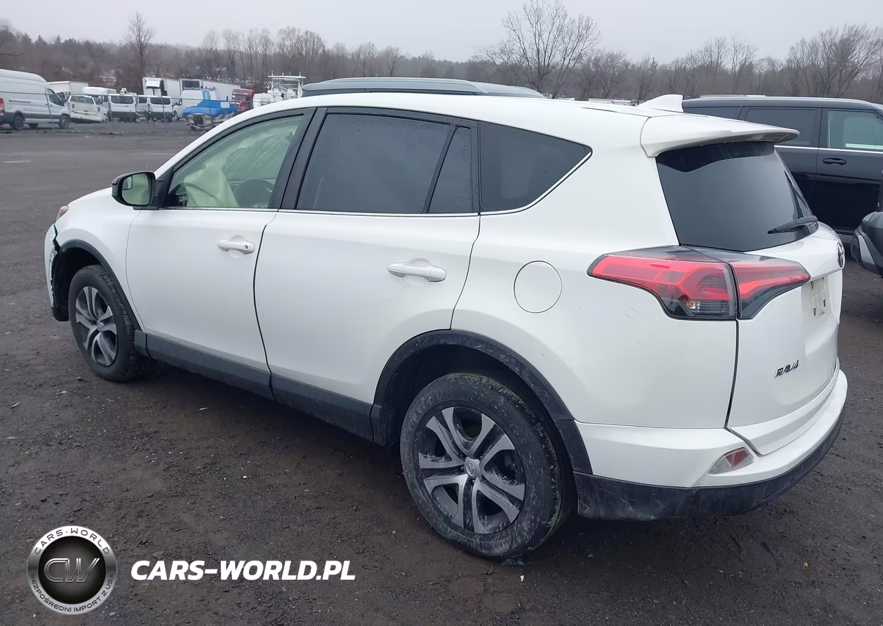 2018 Toyota Rav4 Le VIN:JTMBFREV3JJ729329 - 3