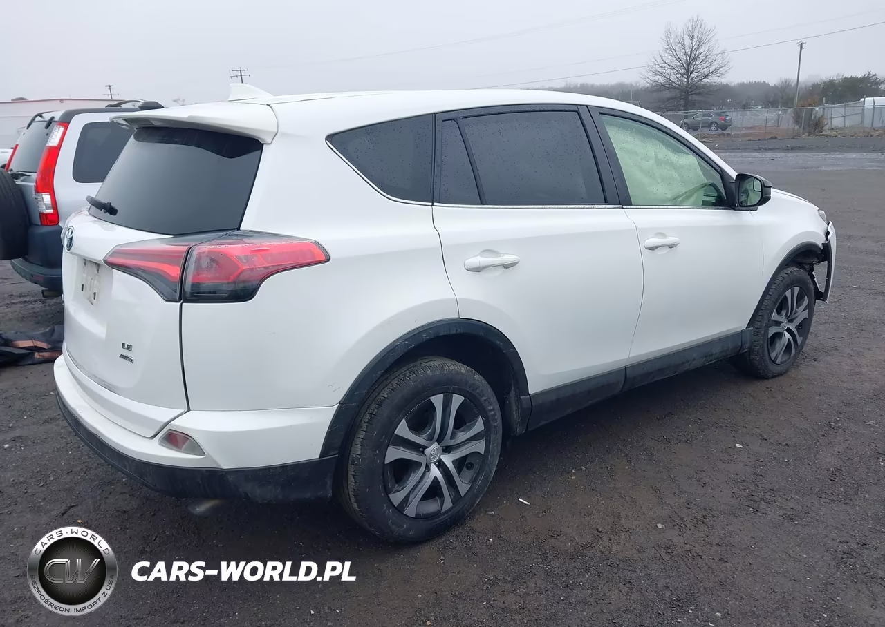 2018 Toyota Rav4 Le VIN:JTMBFREV3JJ729329 - 4