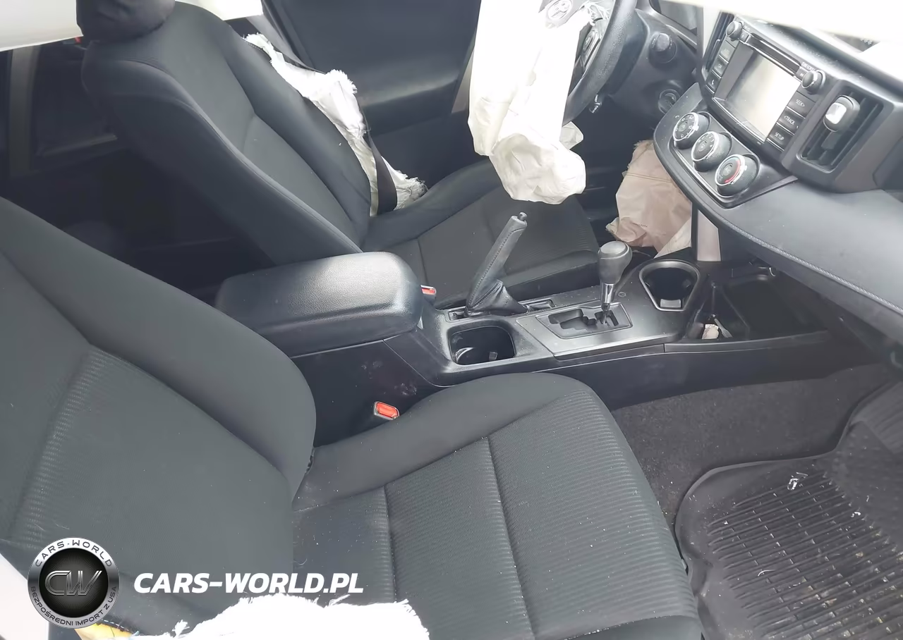 2018 Toyota Rav4 Le VIN:JTMBFREV3JJ729329 - 5