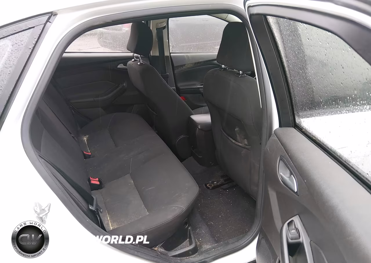2016 Ford Focus Se VIN:1FADP3F25GL269133 - 8