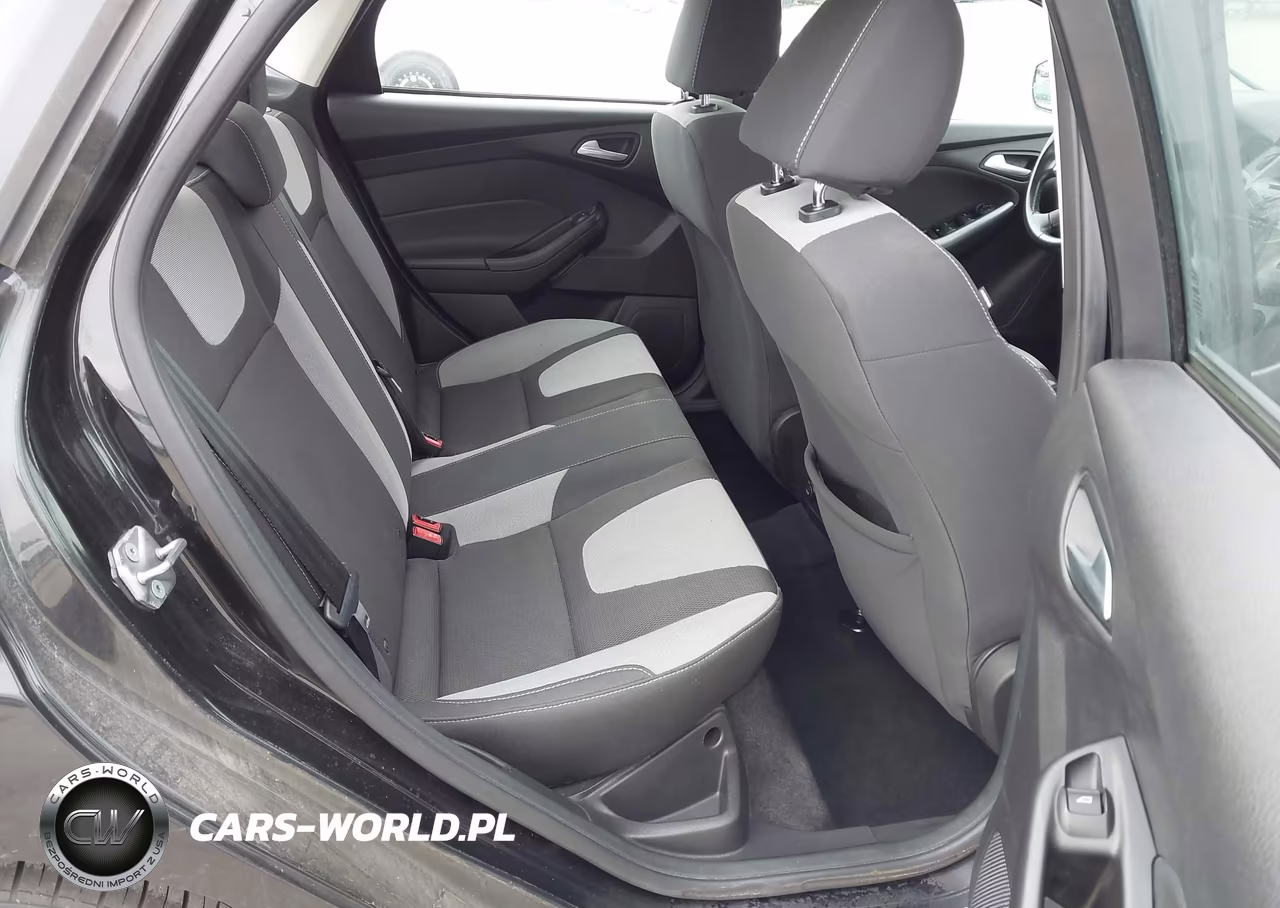2012 Ford Focus Se VIN:1FAHP3F23CL391176 - 8