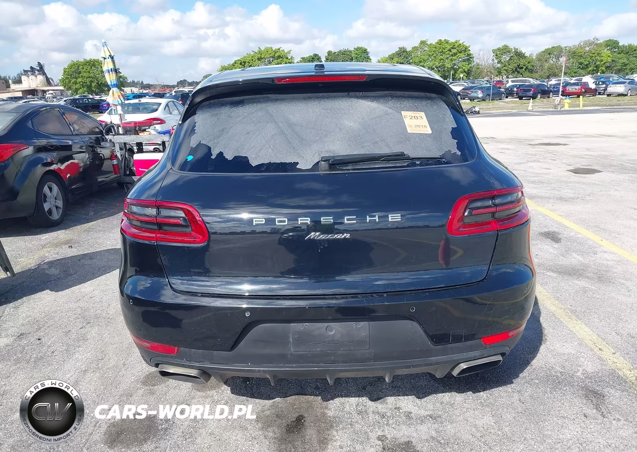 2018 Porsche Macan VIN:WP1AA2A59JLB11135 - 17