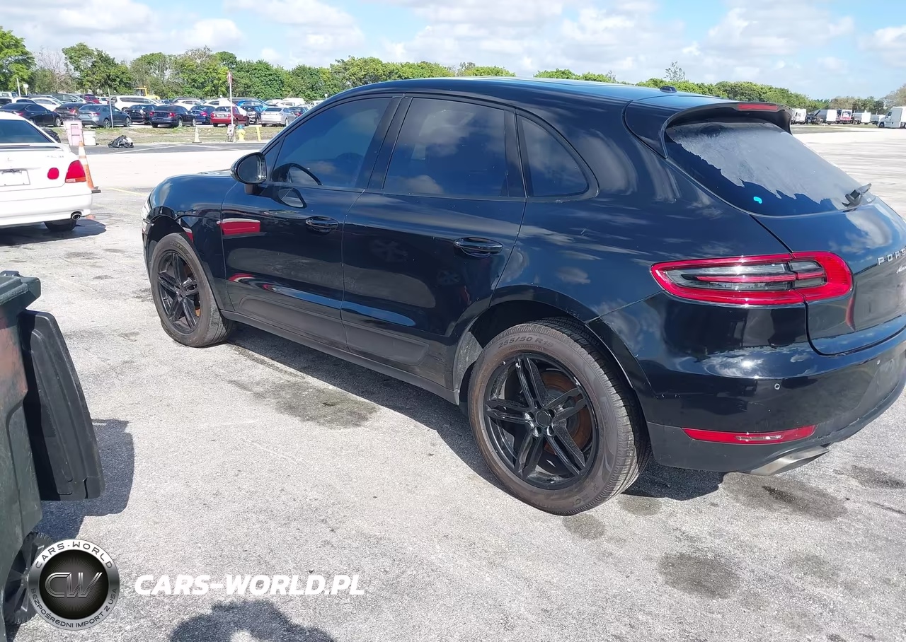 2018 Porsche Macan VIN:WP1AA2A59JLB11135 - 3