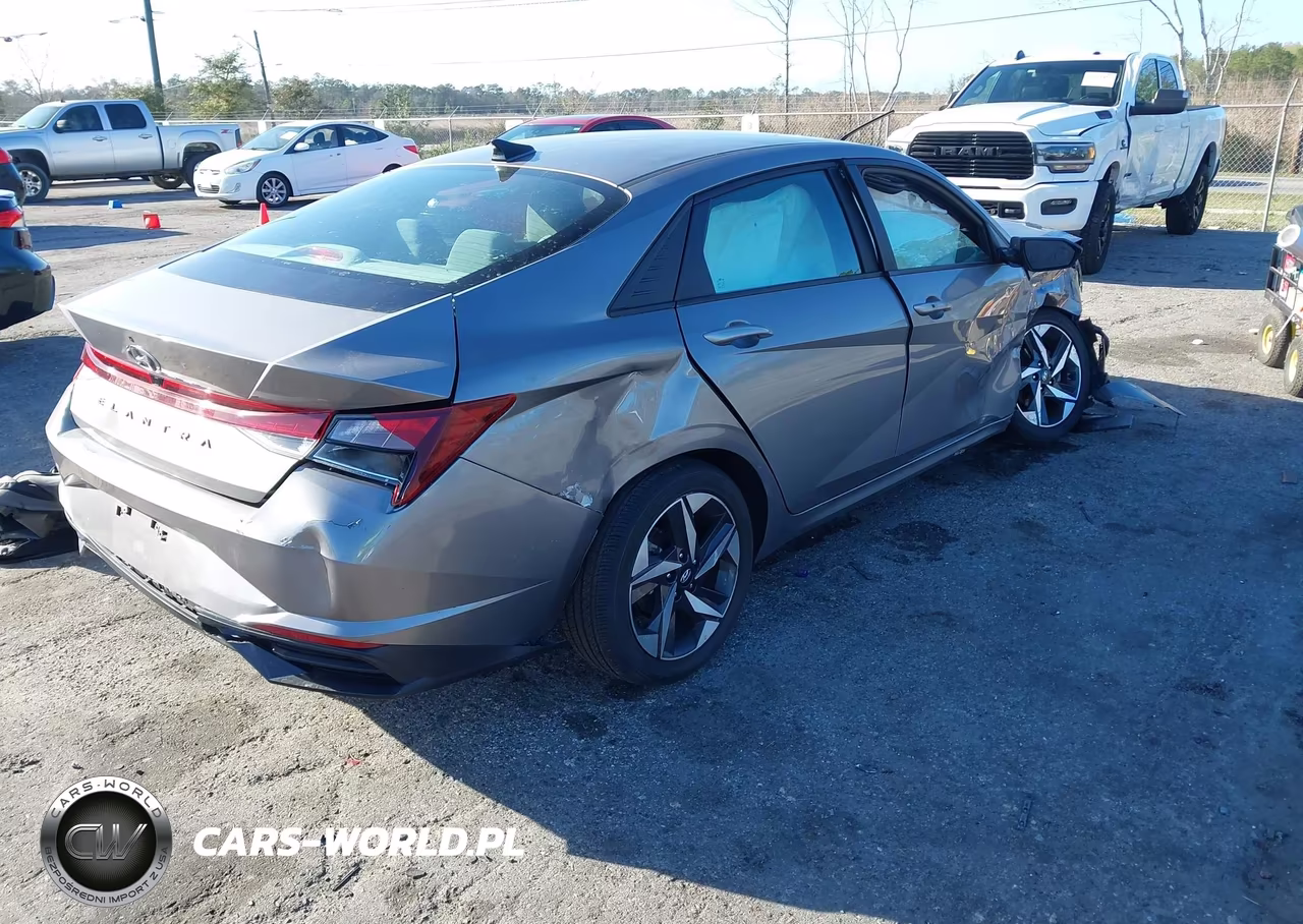 2023 Hyundai Elantra Sel VIN:KMHLS4AG6PU485558 - 4