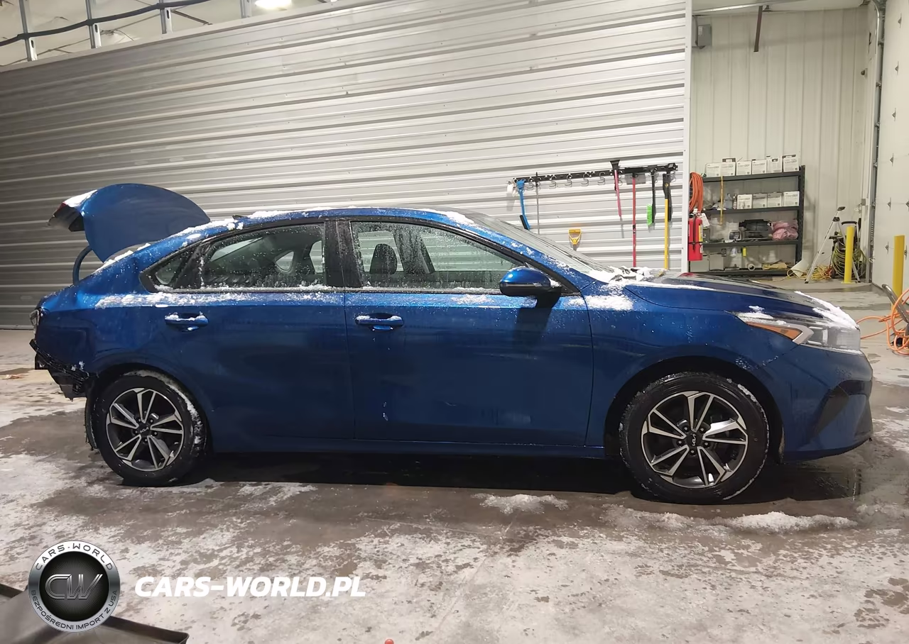 2022 Kia Forte Lxs VIN:3KPF24AD2NE485057 - 13