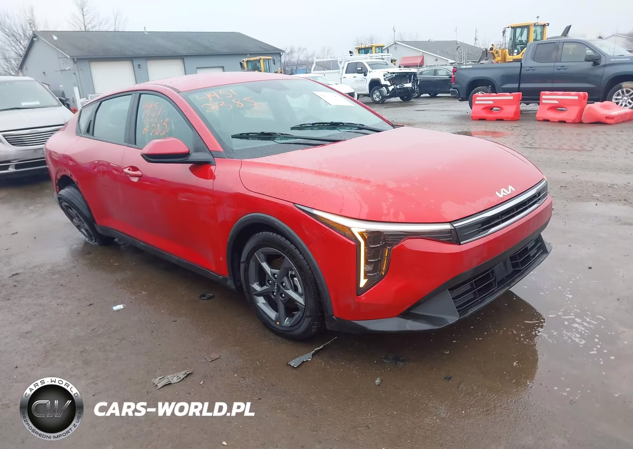 2025 Kia K4 Lxs