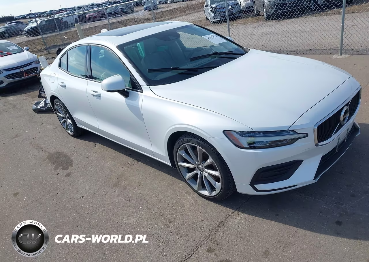 2019 Volvo S60 T5 Momentum