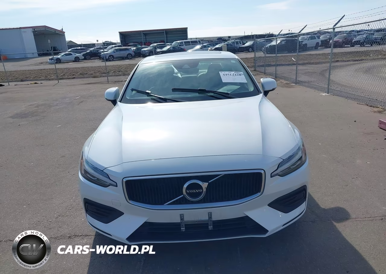 2019 Volvo S60 T5 Momentum VIN:7JR102FK2KG018035 - 12