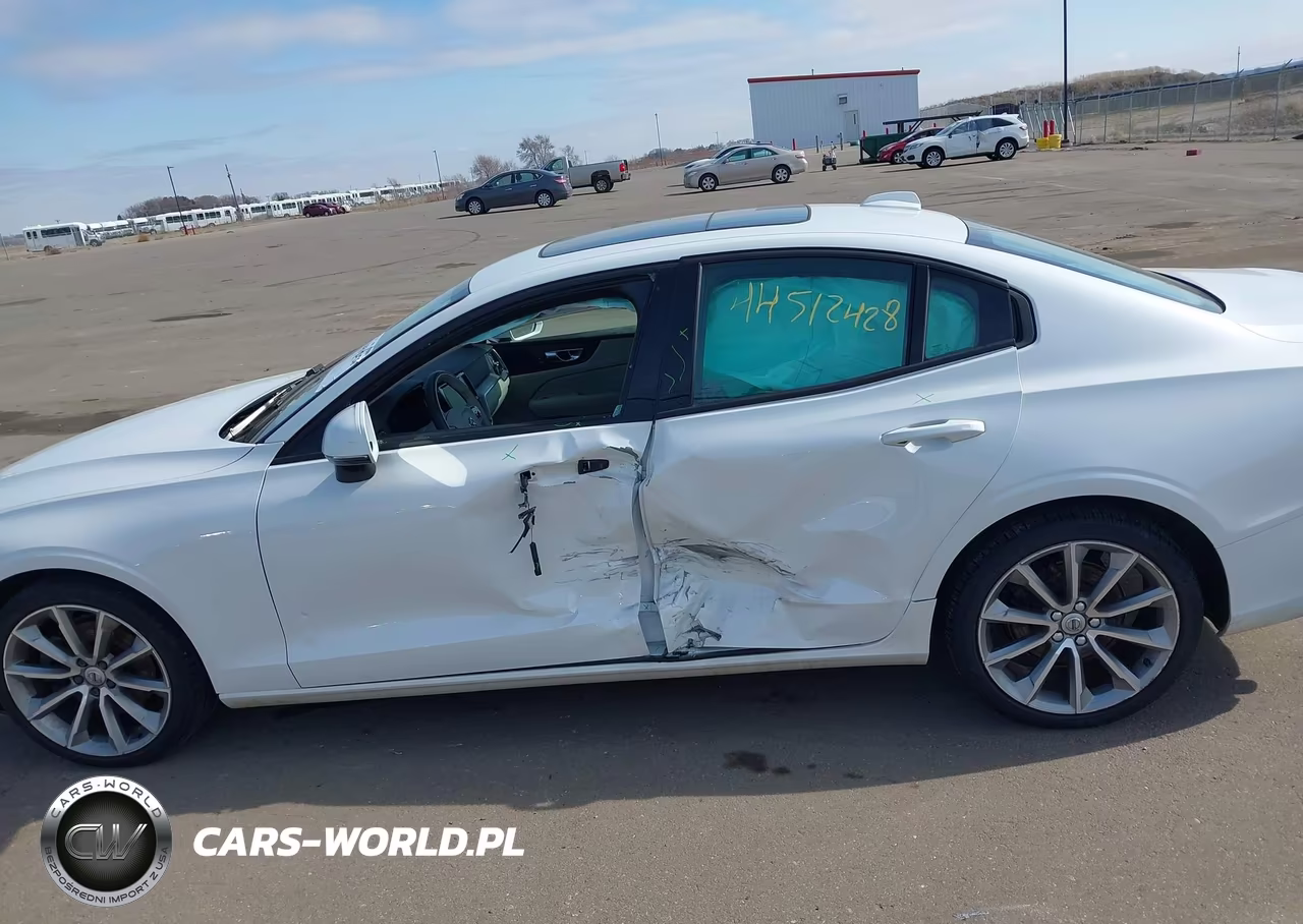 2019 Volvo S60 T5 Momentum VIN:7JR102FK2KG018035 - 14