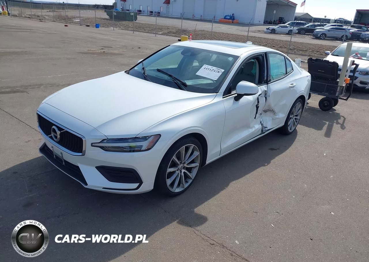 2019 Volvo S60 T5 Momentum VIN:7JR102FK2KG018035 - 2