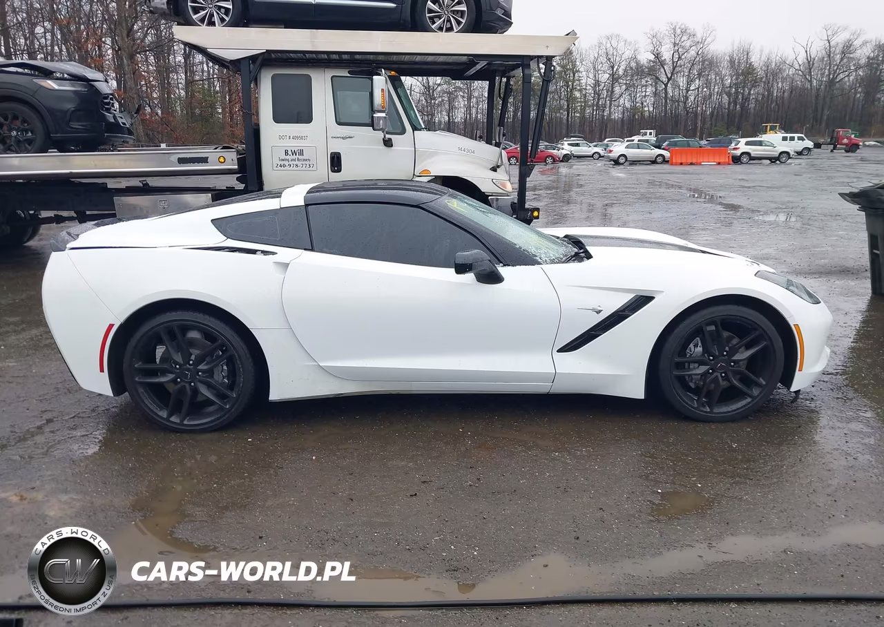 2014 Chevrolet Corvette Stingray VIN:1G1YB2D78E5581718 - 13