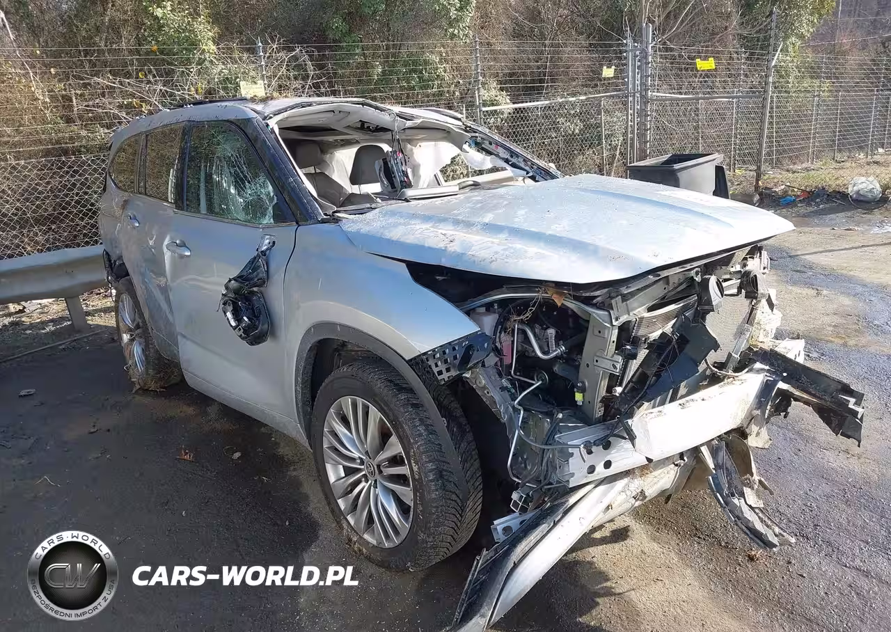 2022 Toyota Highlander Platinum