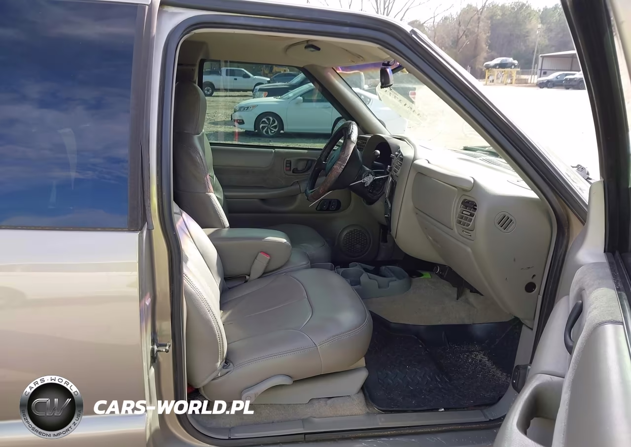 2000 Chevrolet S-10 Ls VIN:1GCCS19W4Y8122135 - 5