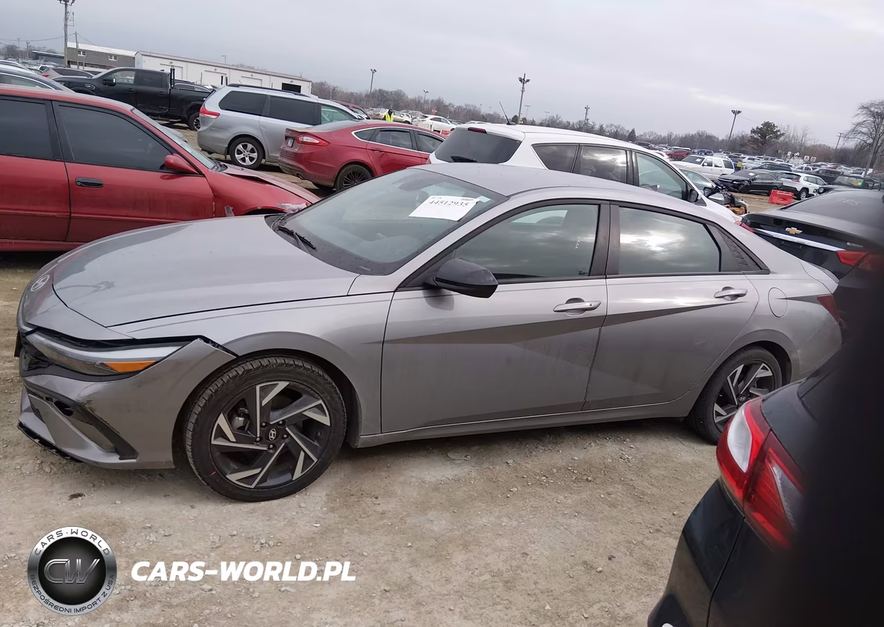 2025 Hyundai Elantra Sel Sport VIN:KMHLM4DG0SU027125 - 14