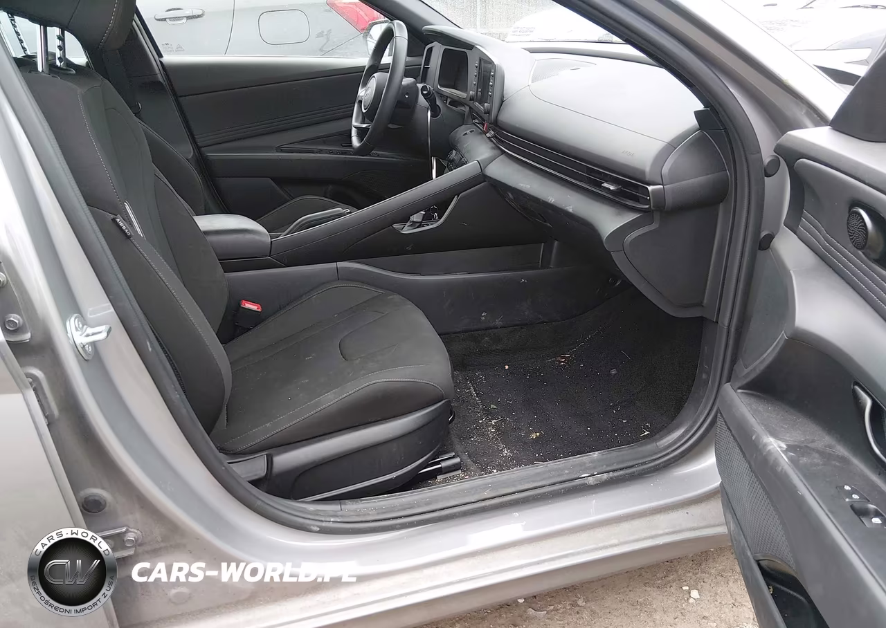 2025 Hyundai Elantra Sel Sport VIN:KMHLM4DG0SU027125 - 5
