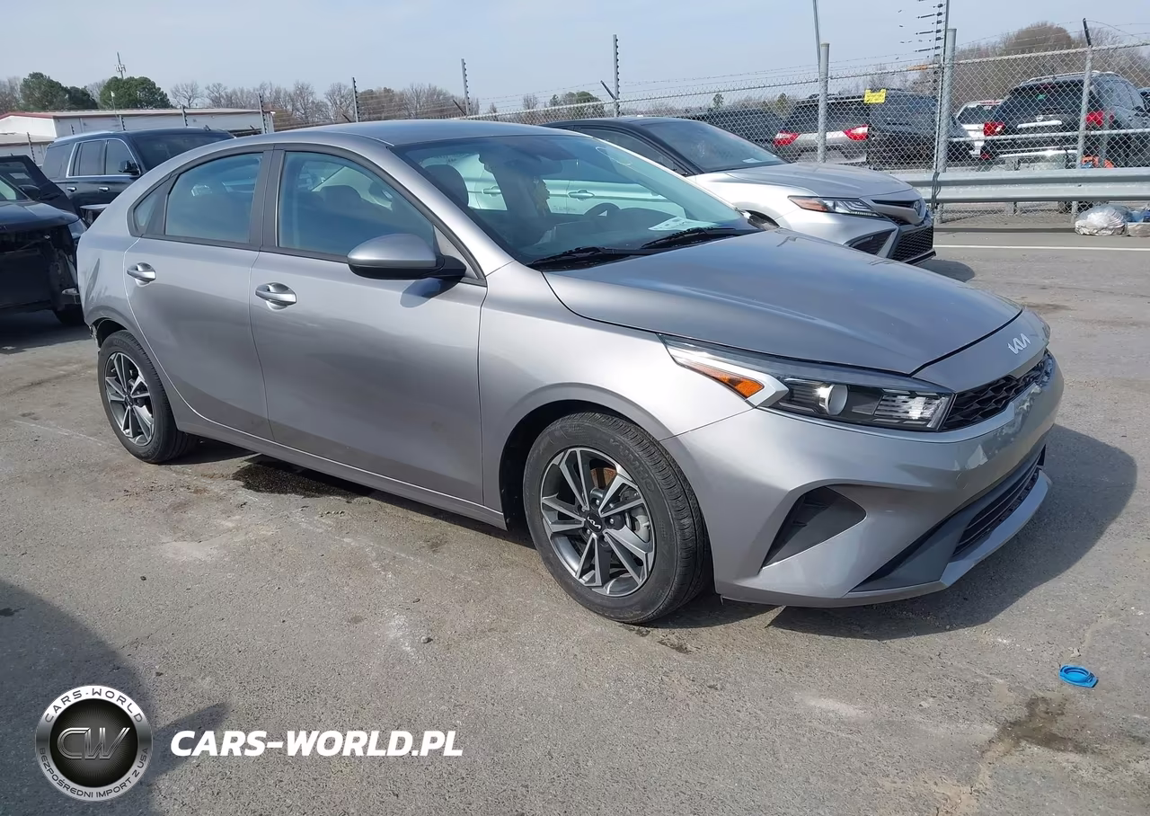 2023 Kia Forte Lxs