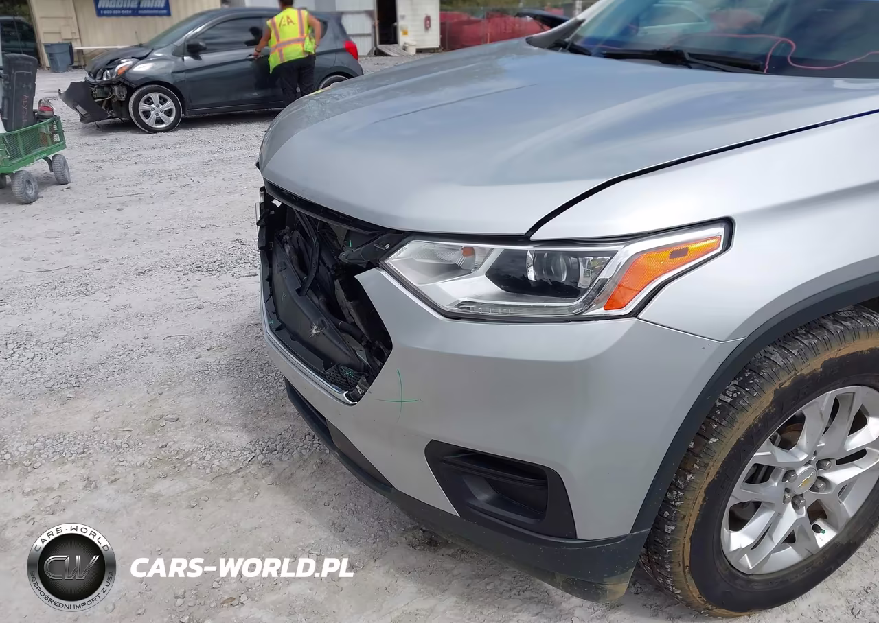 2019 Chevrolet Traverse Ls VIN:1GNERFKW5KJ126665 - 6