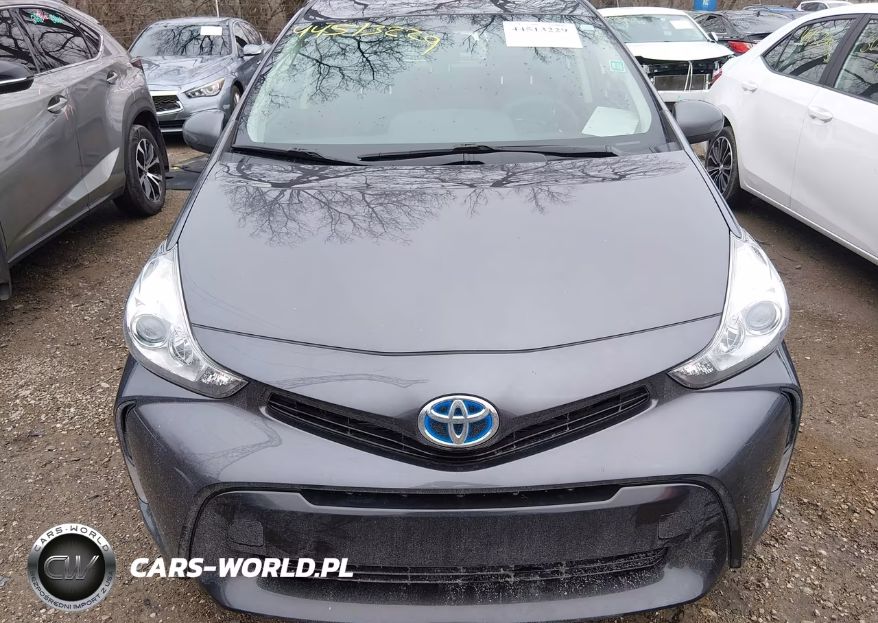 2015 Toyota Prius V Three VIN:JTDZN3EU4FJ023936 - 12