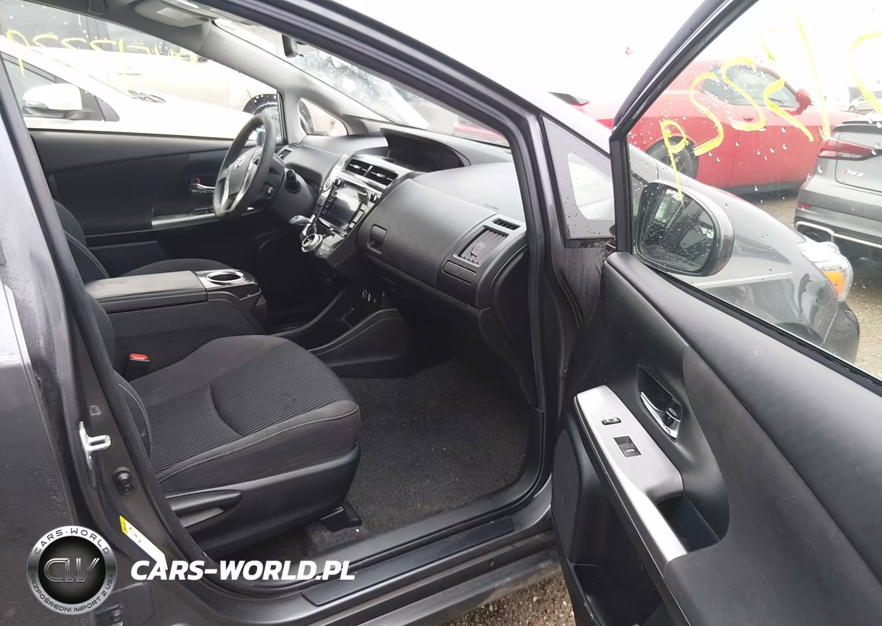 2015 Toyota Prius V Three VIN:JTDZN3EU4FJ023936 - 5