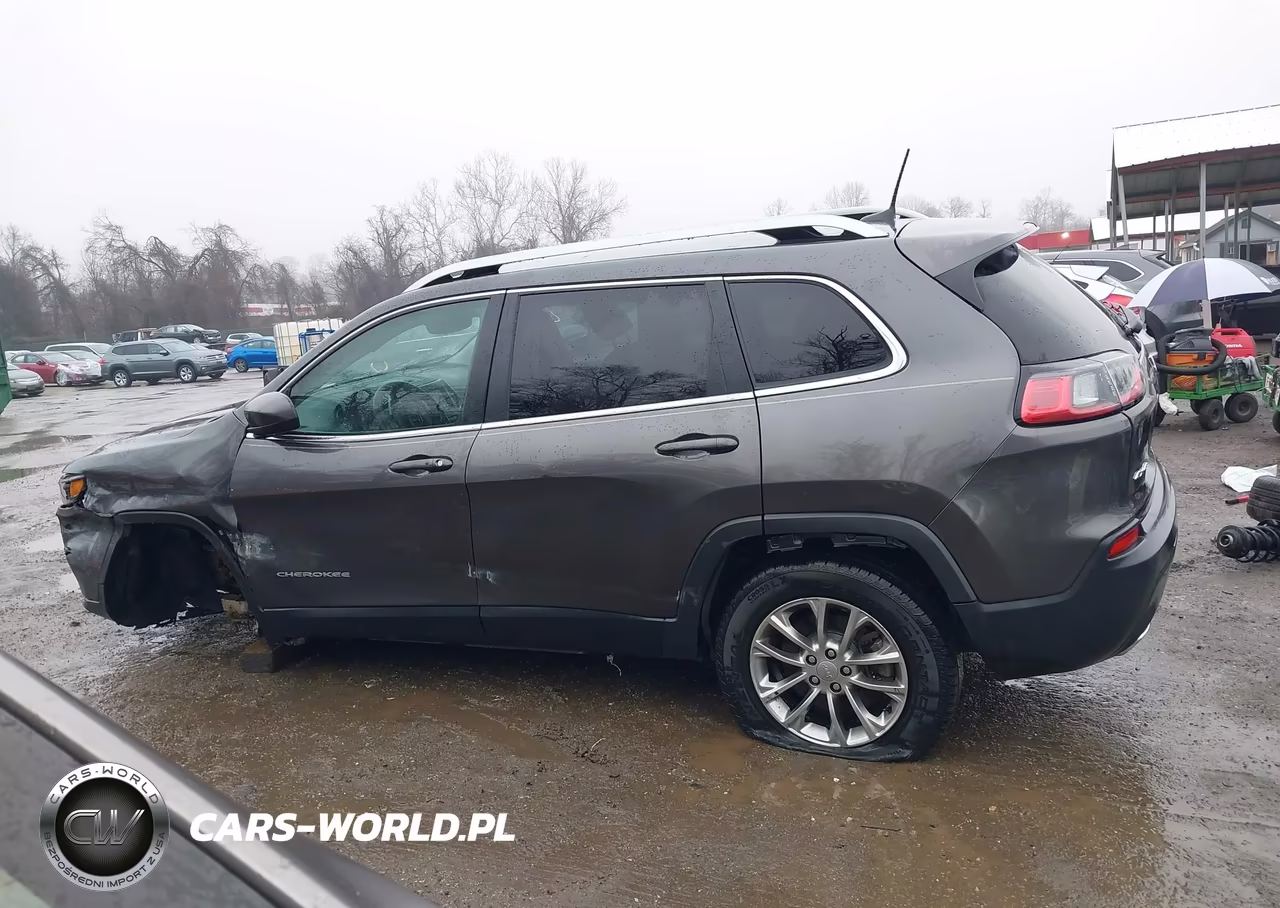 2019 Jeep Cherokee Latitude Plus 4X4 VIN:1C4PJMLN5KD172420 - 15