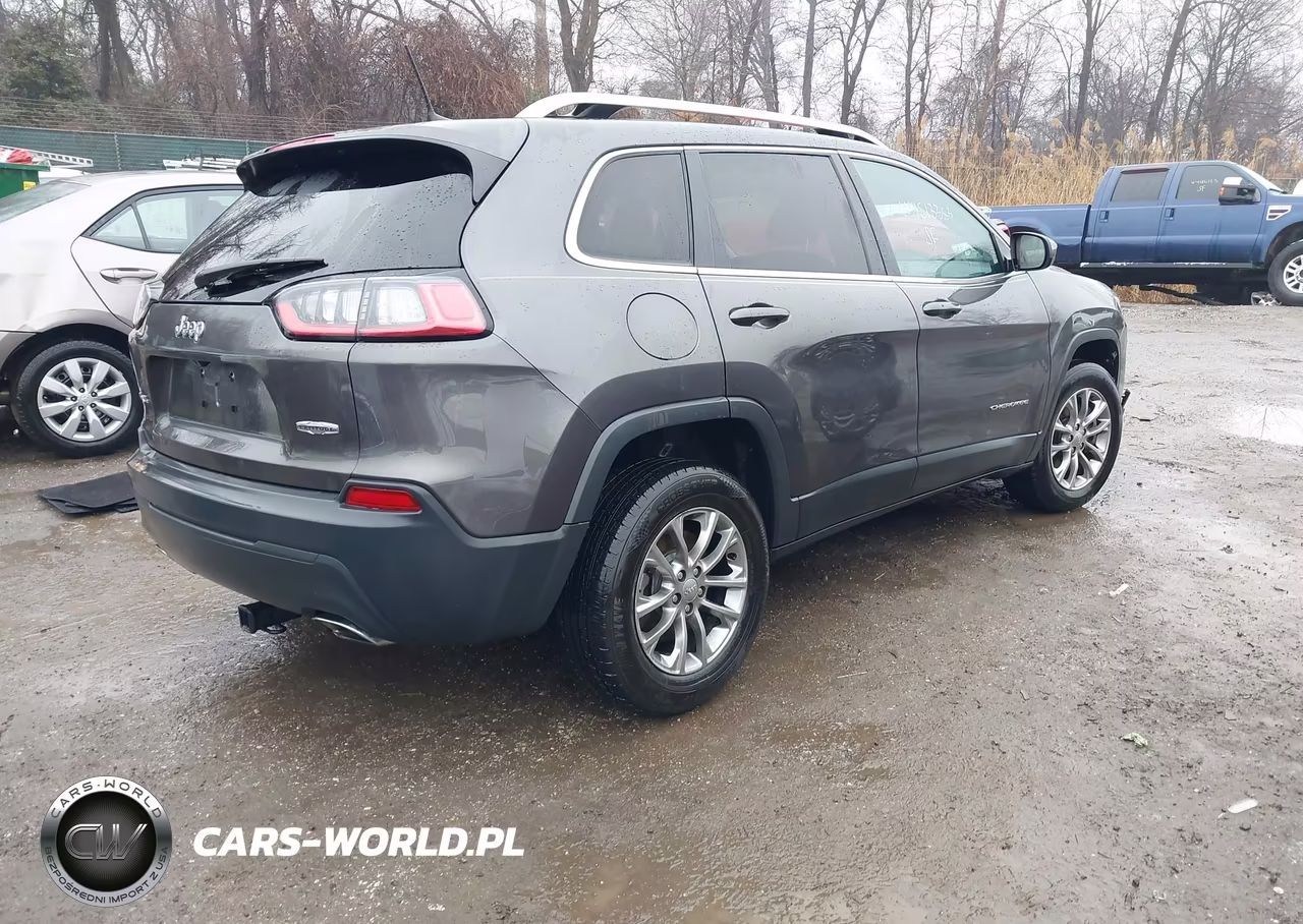 2019 Jeep Cherokee Latitude Plus 4X4 VIN:1C4PJMLN5KD172420 - 4