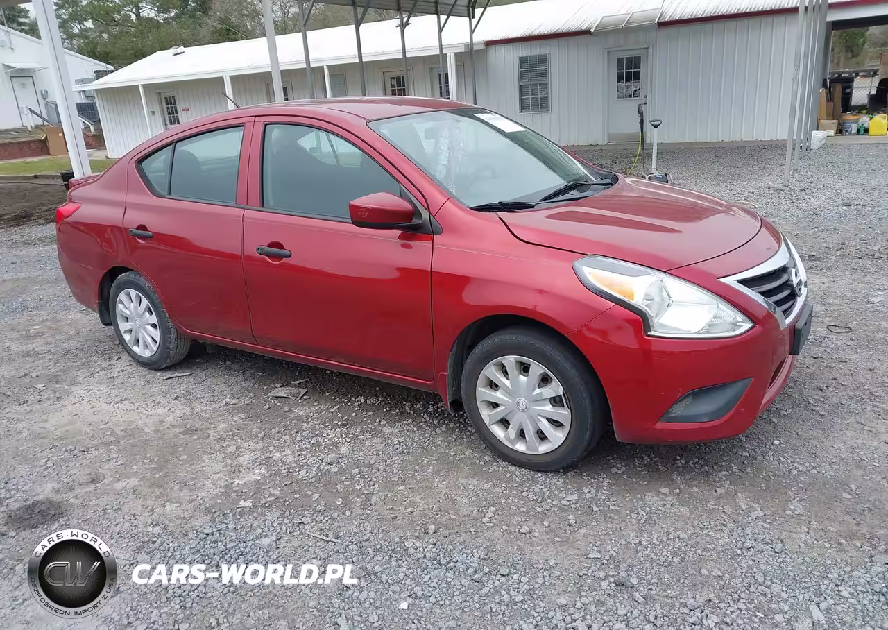 2019 Nissan Versa 1.6 S+
