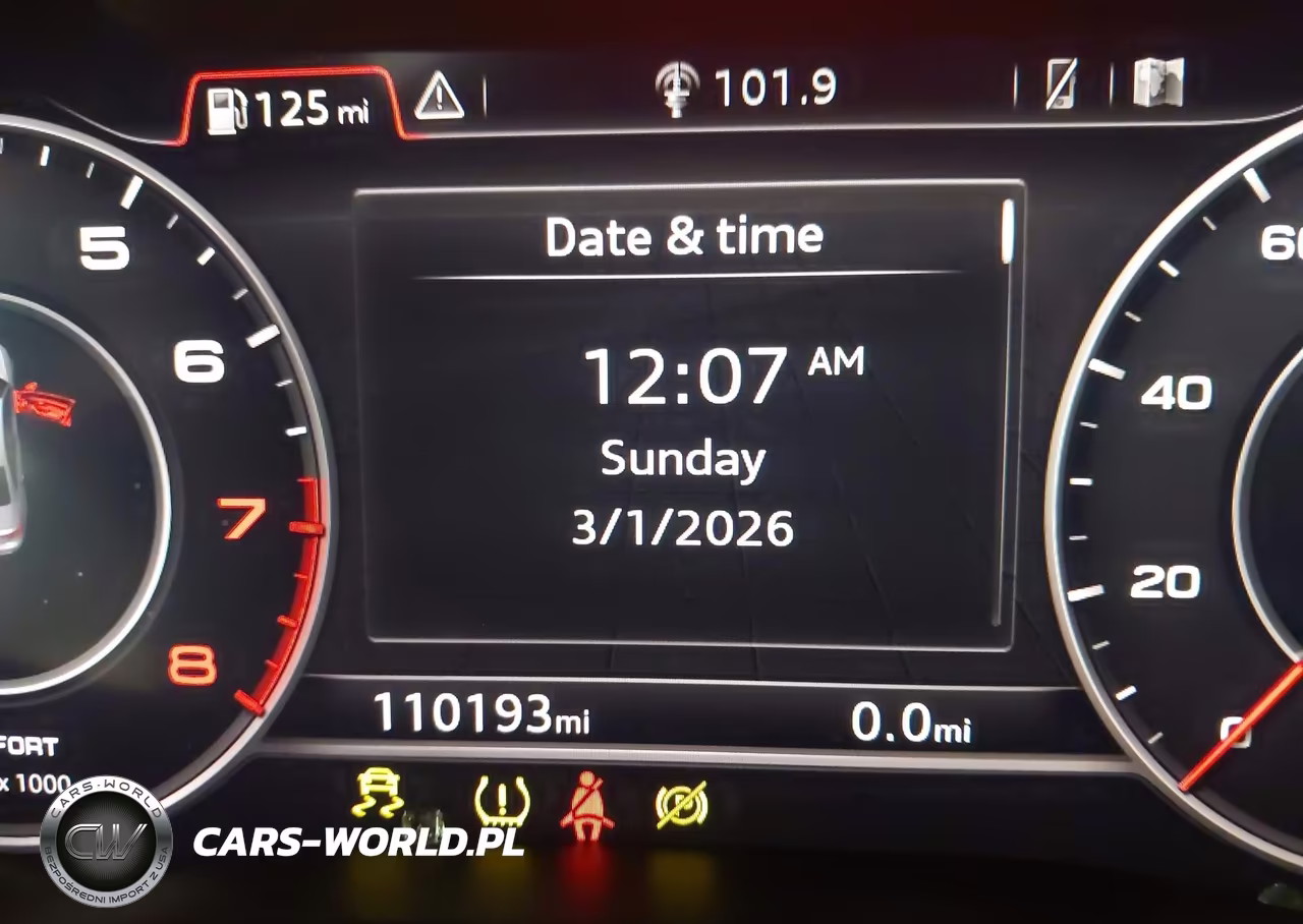 2018 Audi A4 2.0T Premium VIN:WAUENAF40JA073966 - 15