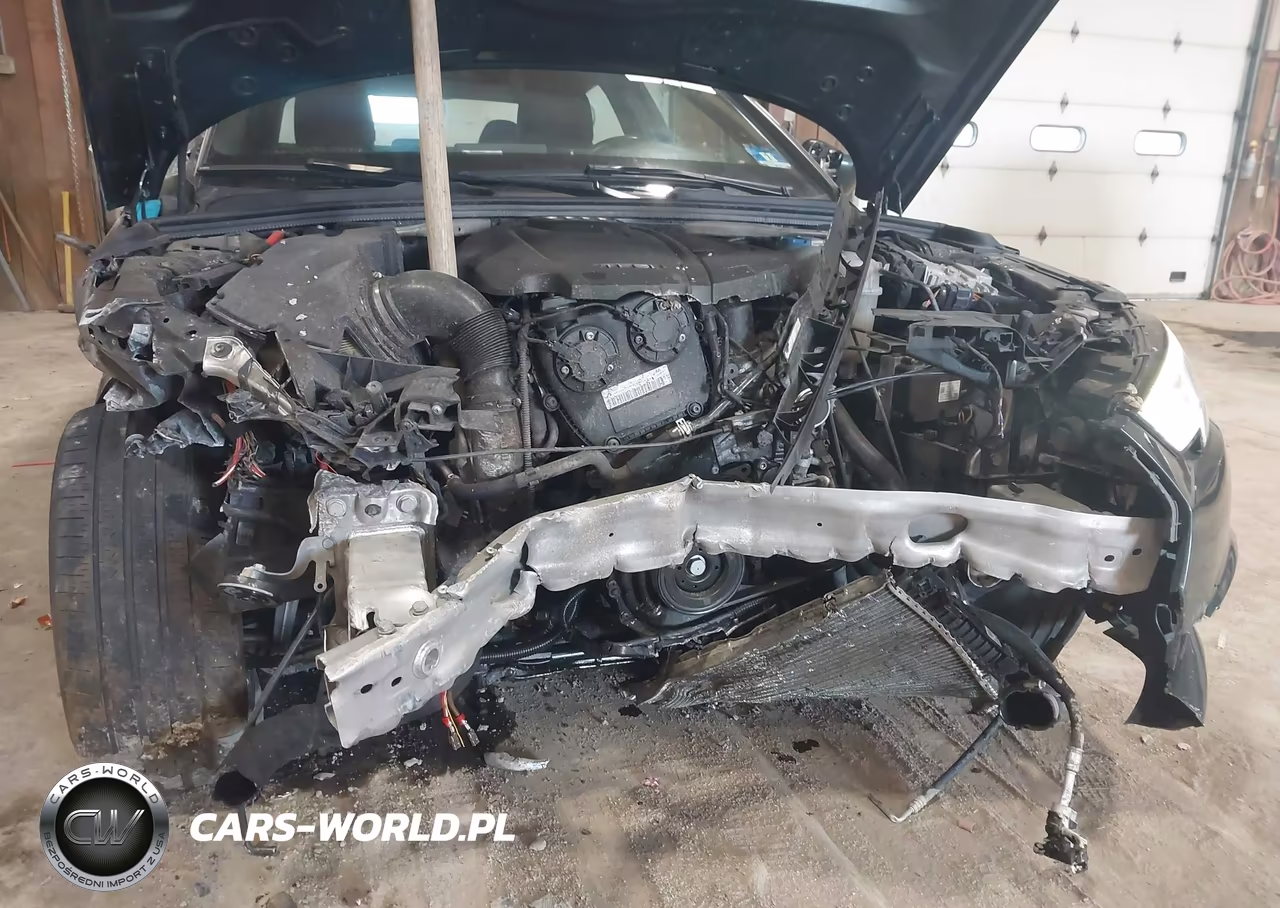 2018 Audi A4 2.0T Premium VIN:WAUENAF40JA073966 - 6