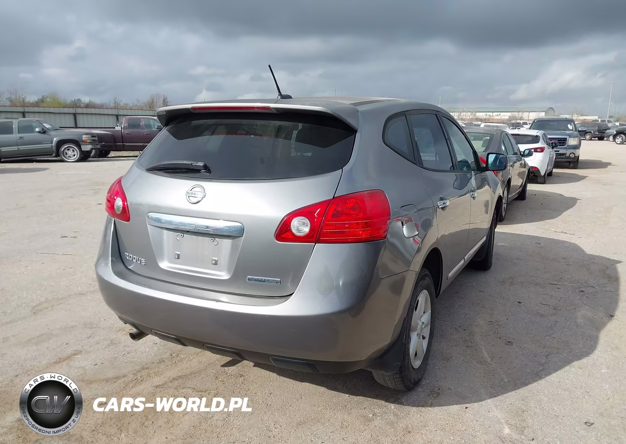 2013 Nissan Rogue S VIN:JN8AS5MT0DW533800 - 4