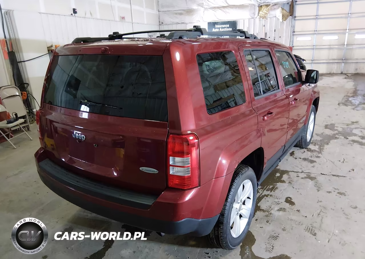 2014 Jeep Patriot Latitude VIN:1C4NJPFB3ED624489 - 4