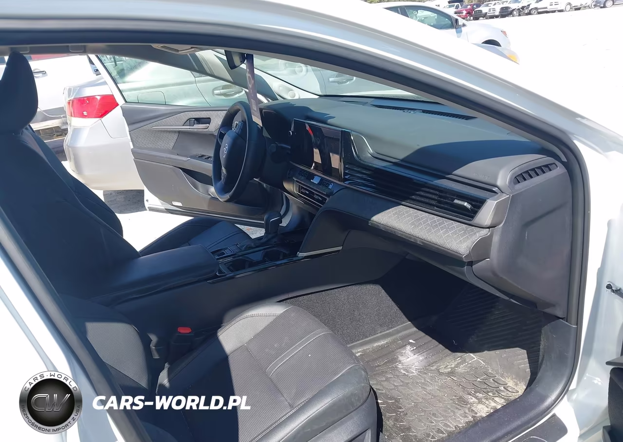2025 Toyota Camry Xle VIN:4T1DAACK1SU169548 - 5