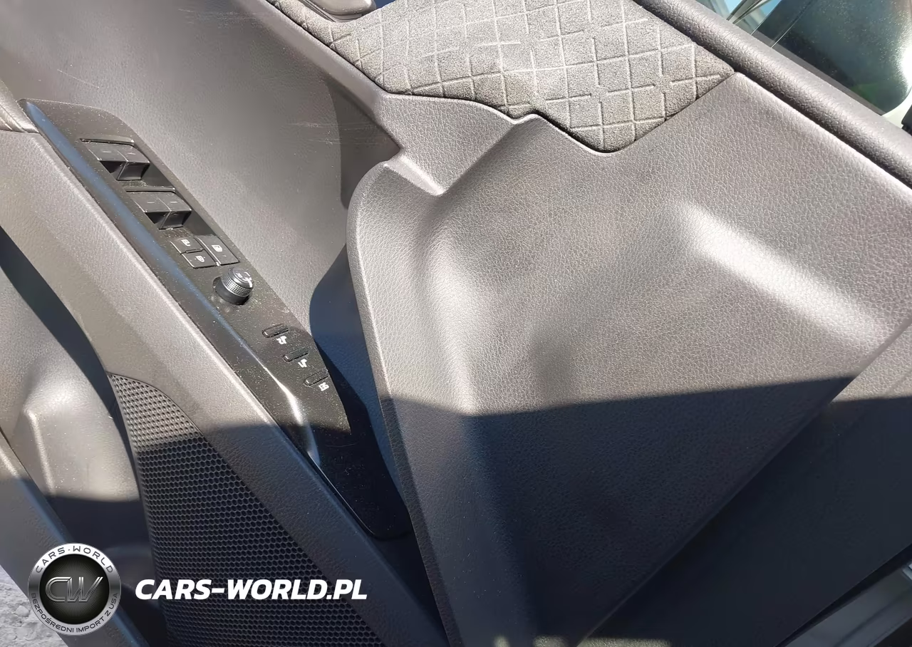 2025 Toyota Camry Xle VIN:4T1DAACK1SU169548 - 6