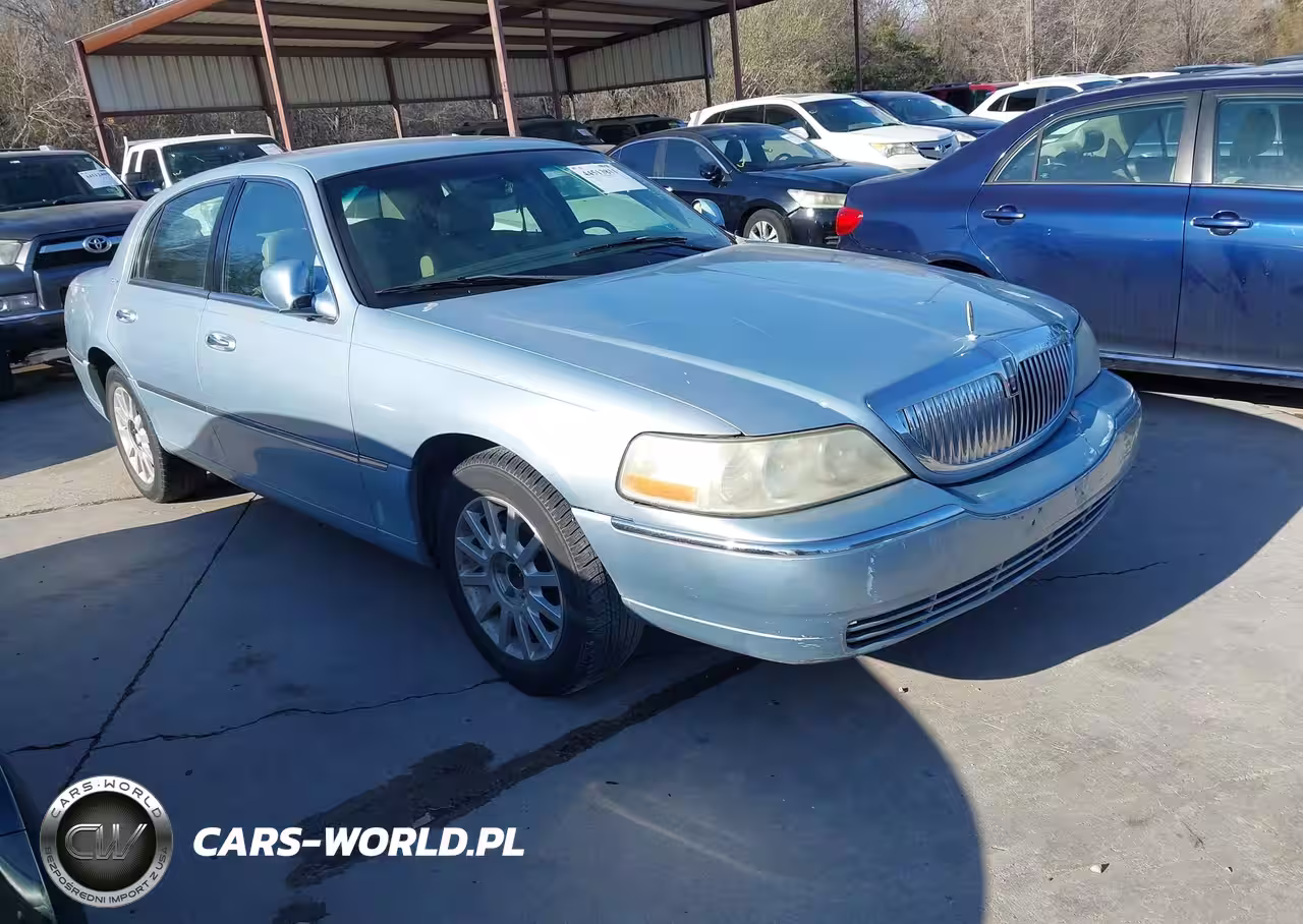 2007 Lincoln Town Car Signature