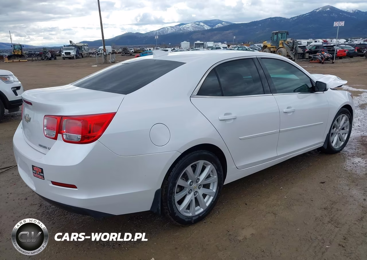 2015 Chevrolet Malibu 3Lt VIN:1G11E5SX2FF246141 - 4