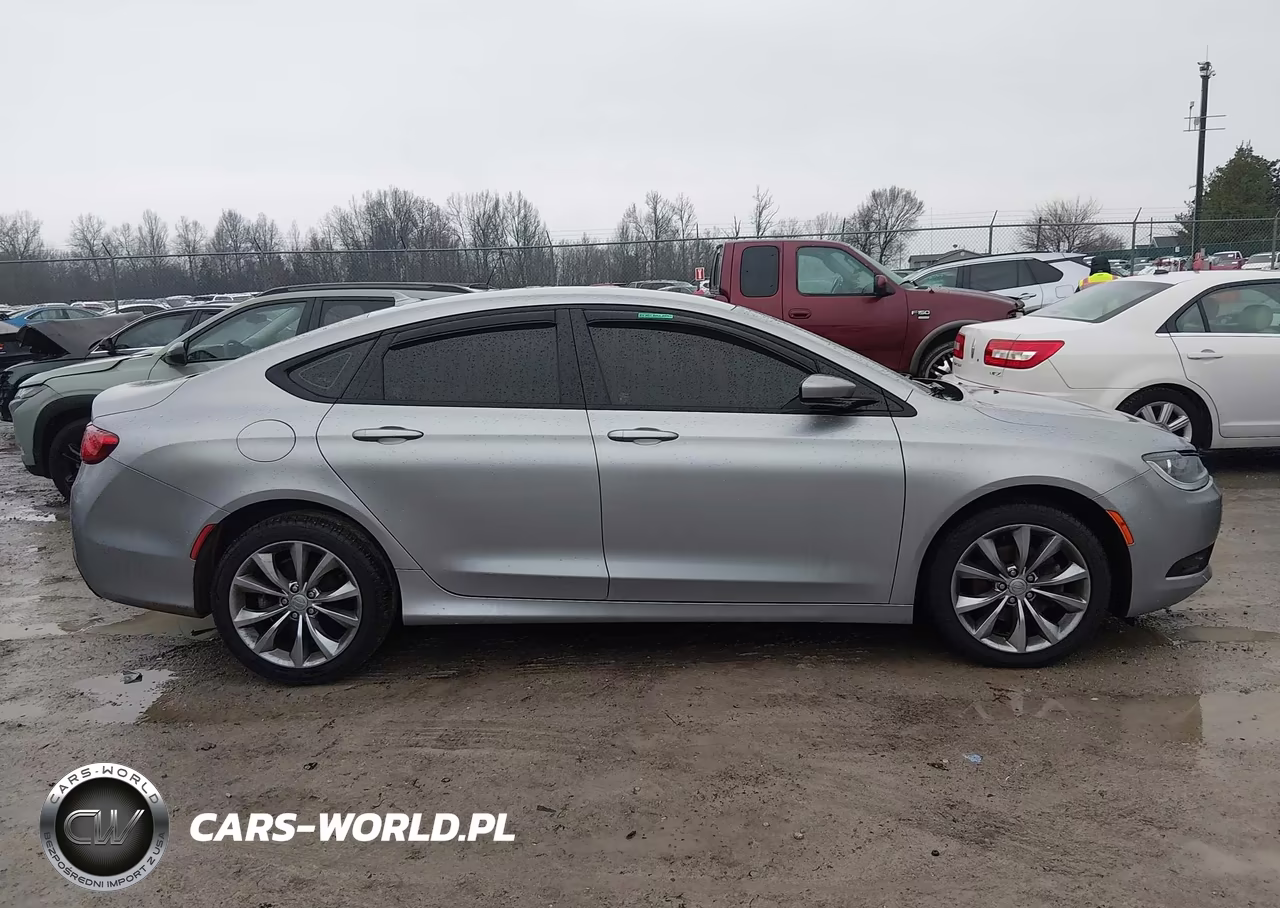 2016 Chrysler 200 S VIN:1C3CCCBB6GN130354 - 13