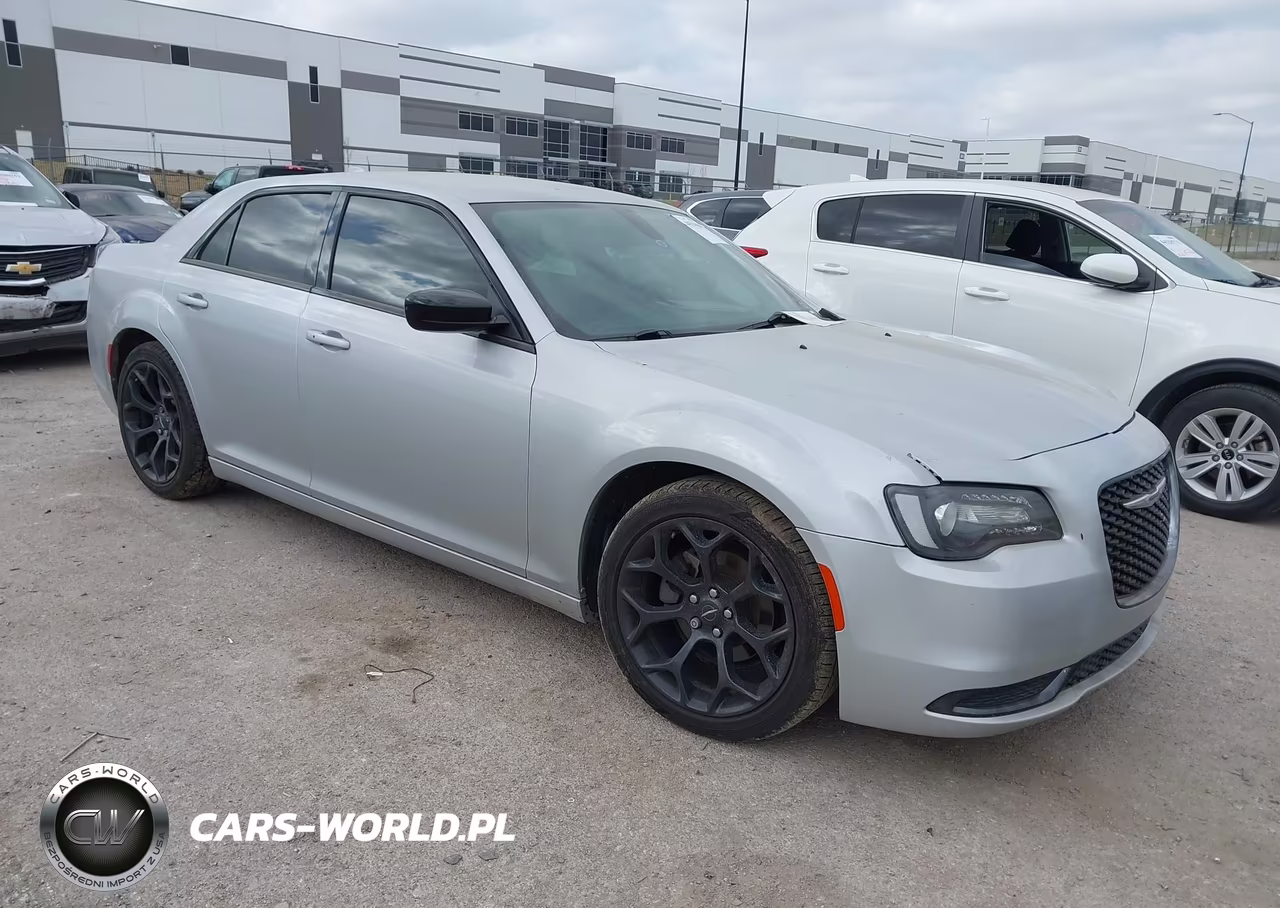 2020 Chrysler 300 Touring