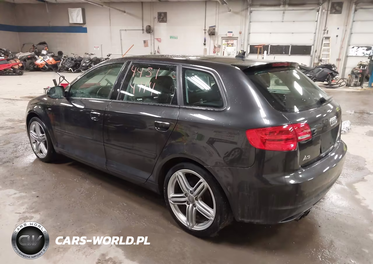 2013 Audi A3 2.0T Premium VIN:WAUMFAFM0DA034209 - 3