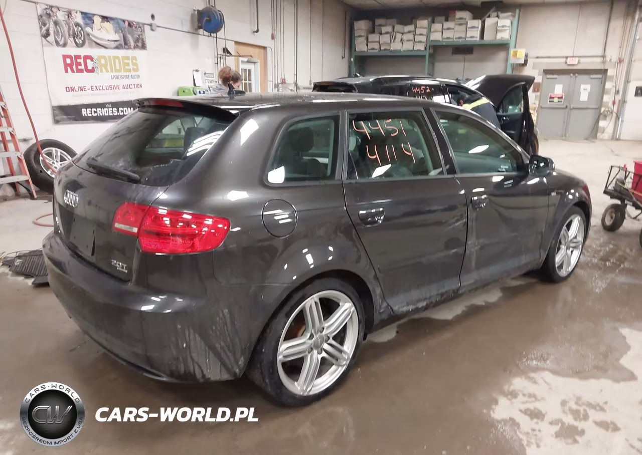 2013 Audi A3 2.0T Premium VIN:WAUMFAFM0DA034209 - 4