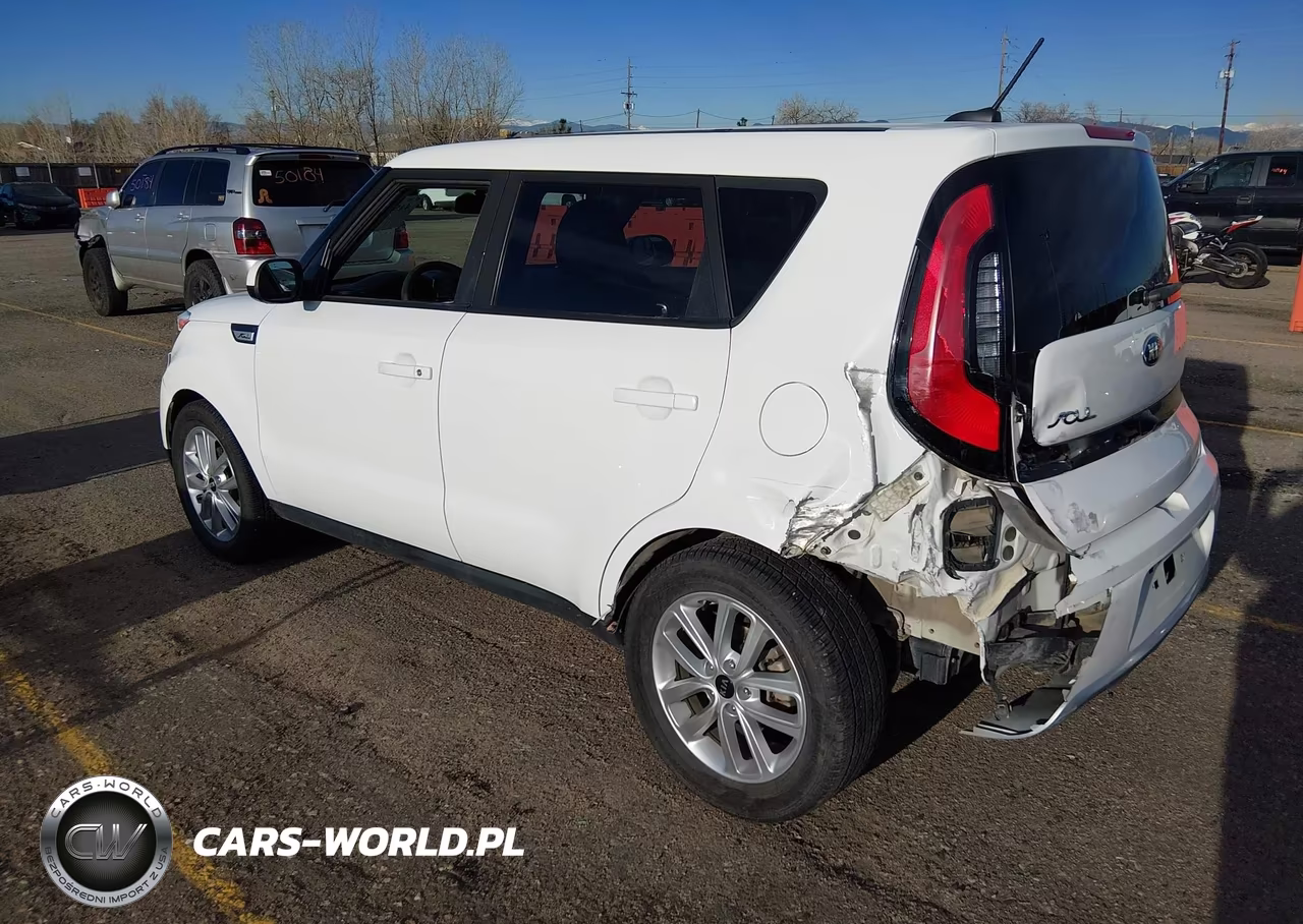 2017 Kia Soul + VIN:KNDJP3A51H7493038 - 3
