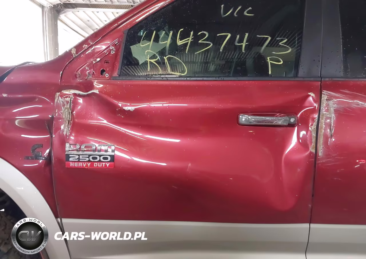 2011 Ram Ram 2500 Laramie VIN:3D7UT2CL2BG579037 - 18