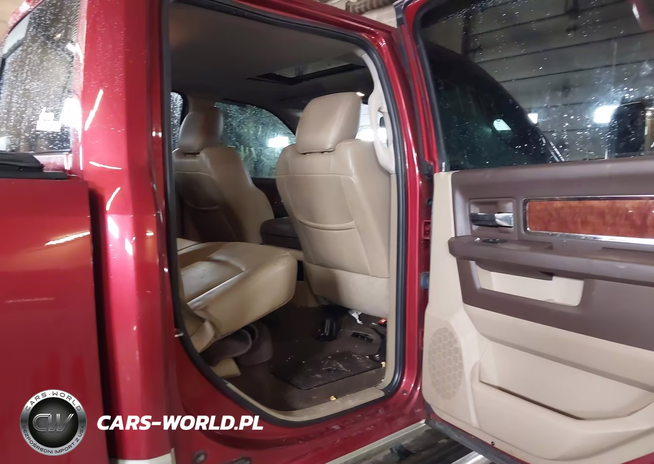 2011 Ram Ram 2500 Laramie VIN:3D7UT2CL2BG579037 - 8